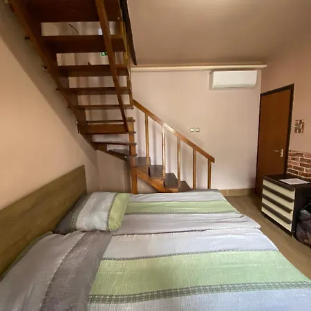 Borbarat Vendeghaz Apartament Kistokaj