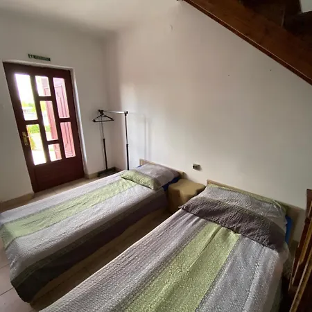 Borbarat Vendeghaz Apartament *
