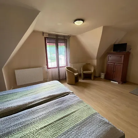 Borbarat Vendeghaz Kistokaj